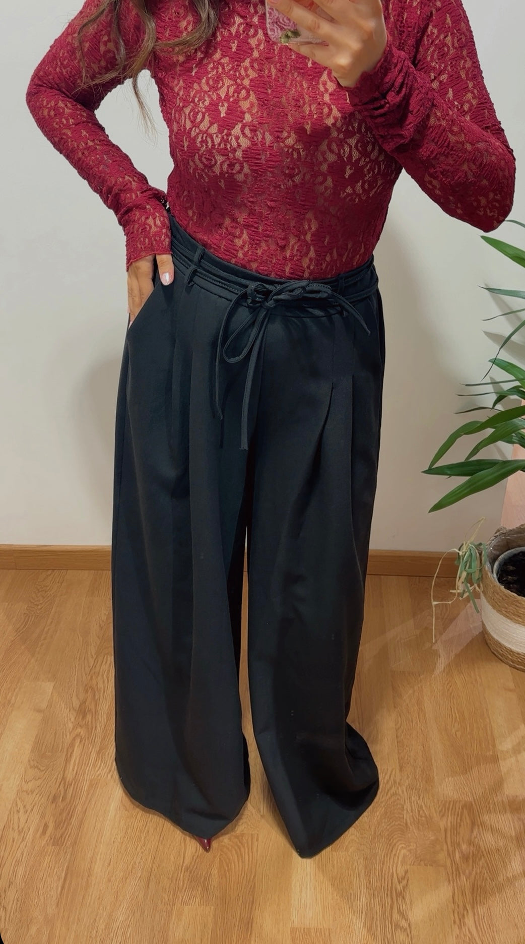 Pantalone laccetti